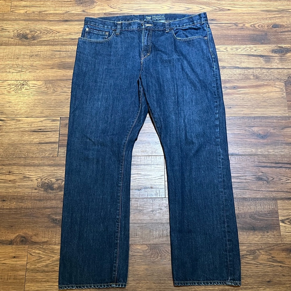 Men’s Gap Straight Fit Jeans Size 40x32